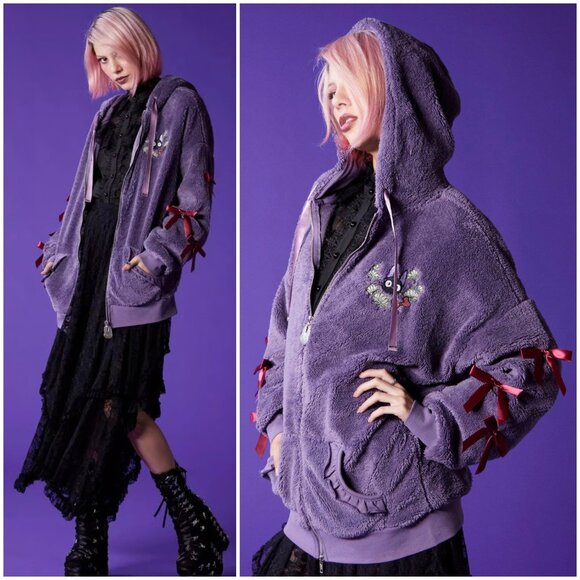 Her Universe Studio Ghibli Hoodie Kiki's Delivery Service Jiji Bow Oversized M - Picture 1 of 14